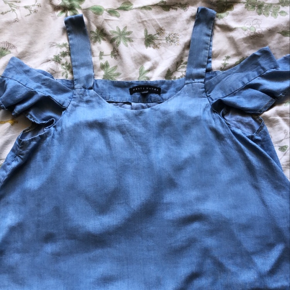 Gorgeous Haute Monde top!